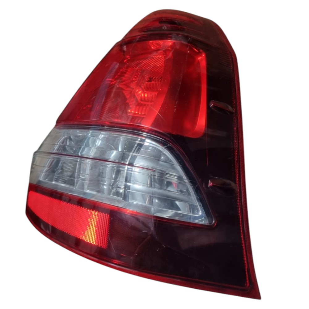 Lanterna Traseira Direita Toyota Etios Sedan 5