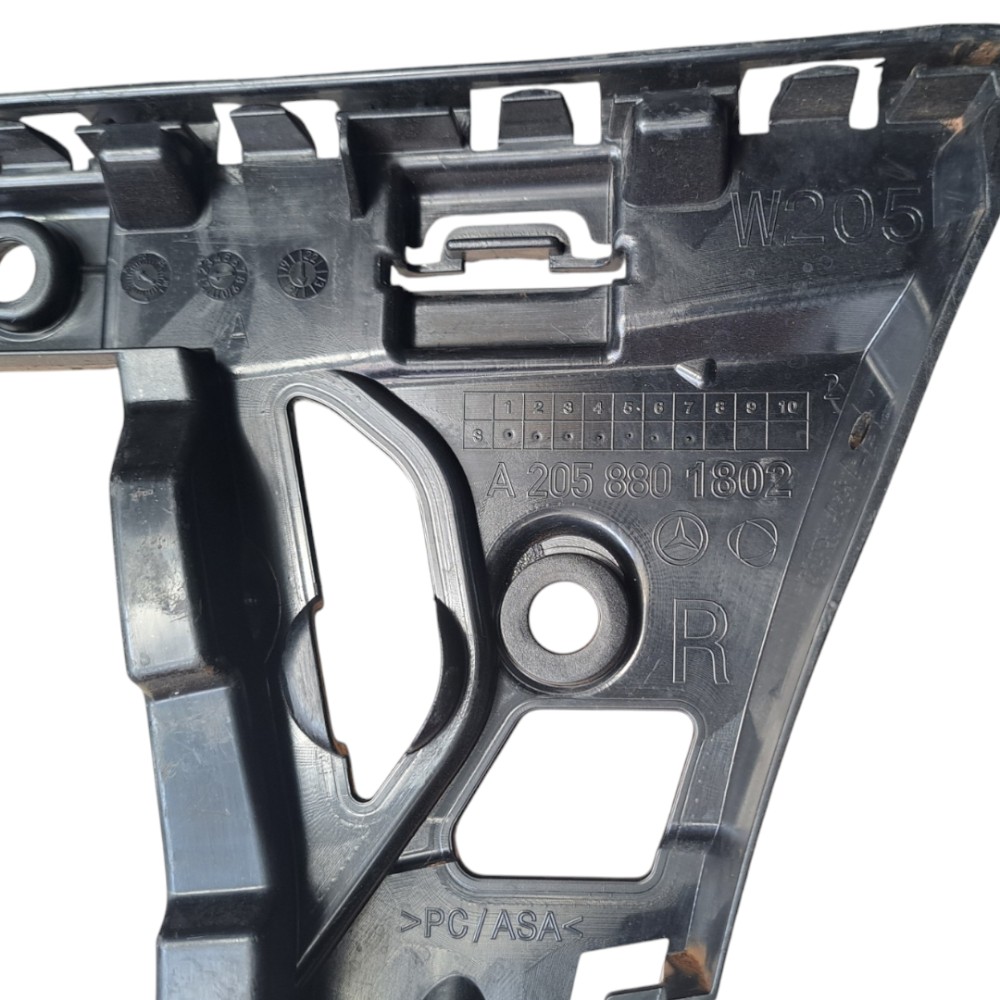 Guia Parachoque Traseiro Mercedes C180 C200 2015 2
