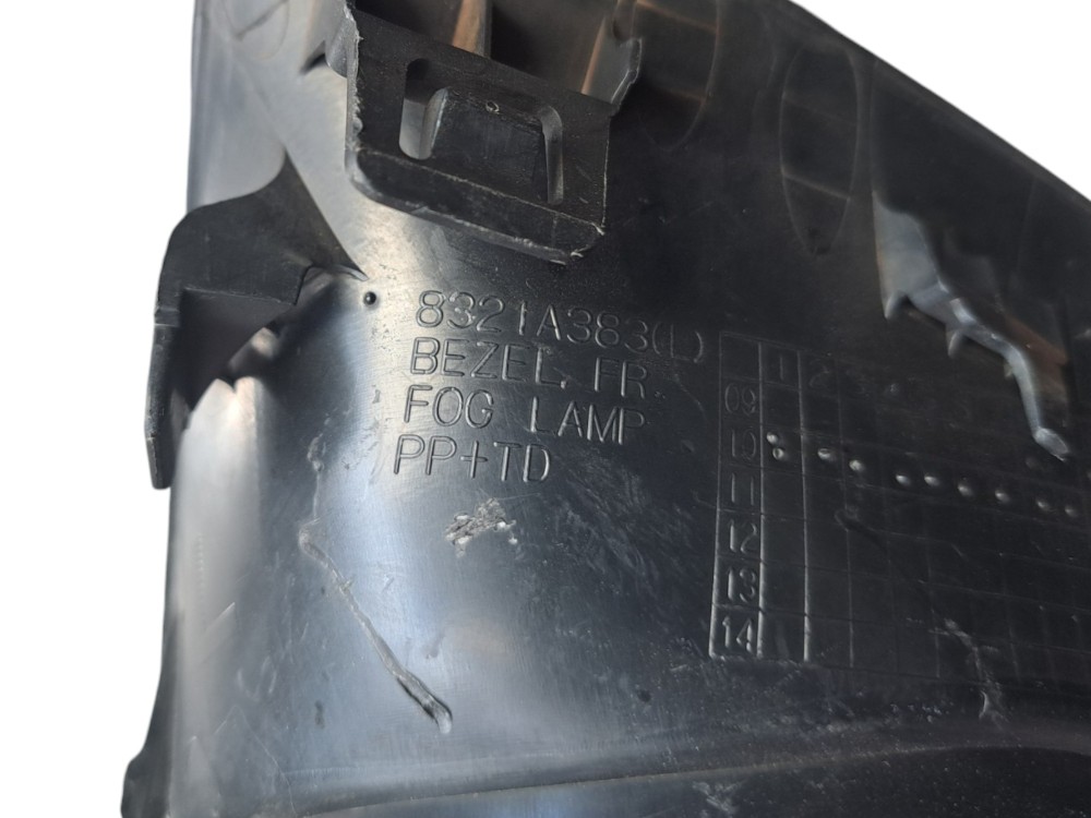 Grade Moldura Milha Farol Mitsubishi Outlander 5