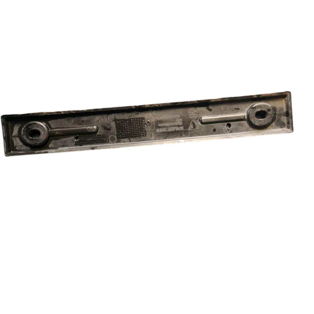 Suporte Placa Porsche Cayenne 2012 Preto 4