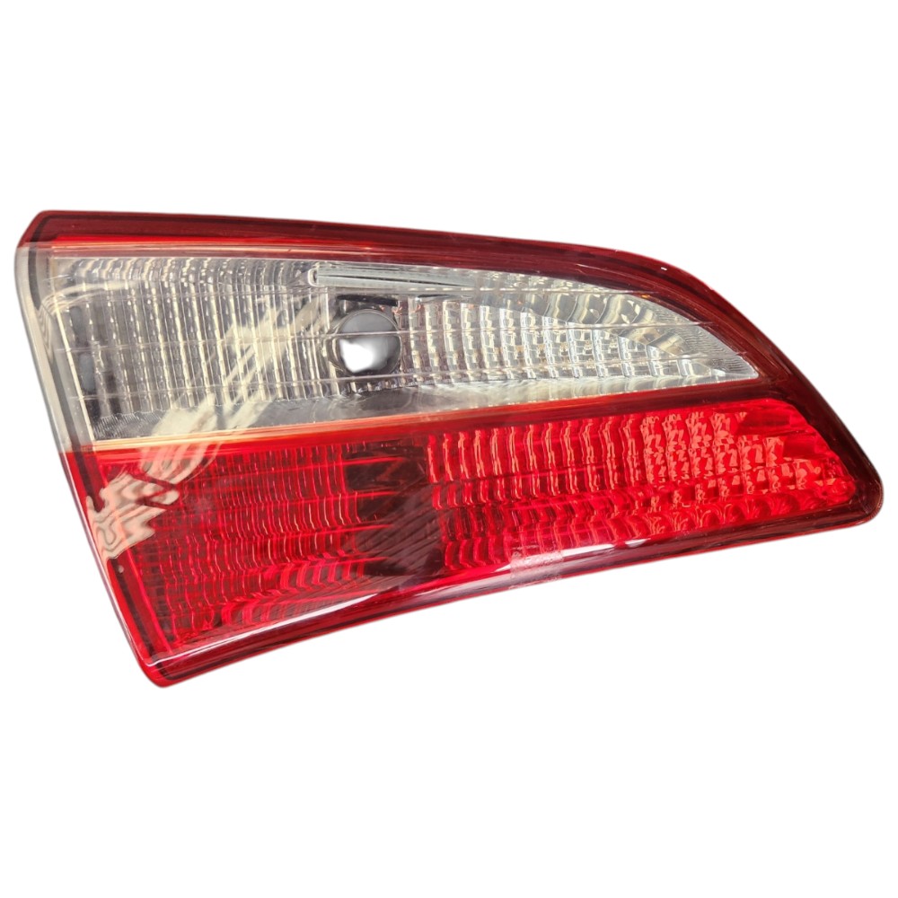 Lanterna Traseira Esquerdo Tampa Hyundai Hb20 Esquerdo/motorista Vermelho