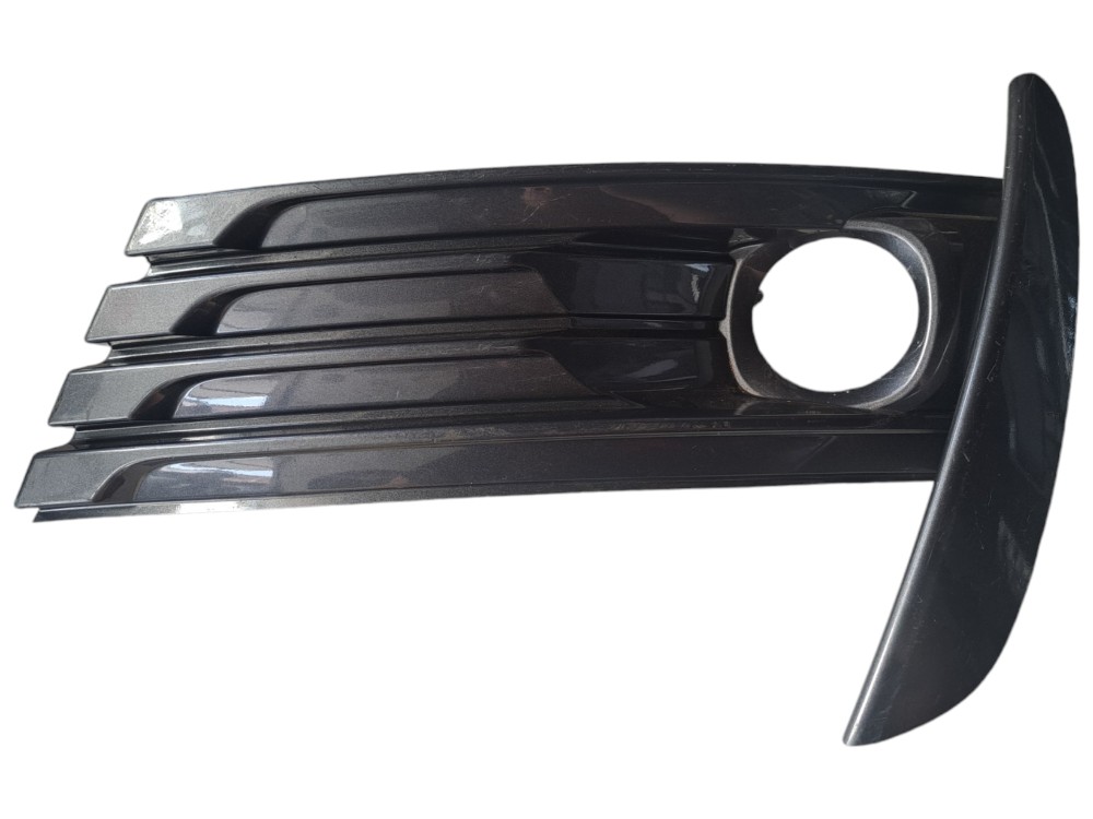 Grade Moldura Direito Milha Toyota Corolla  Preto 1