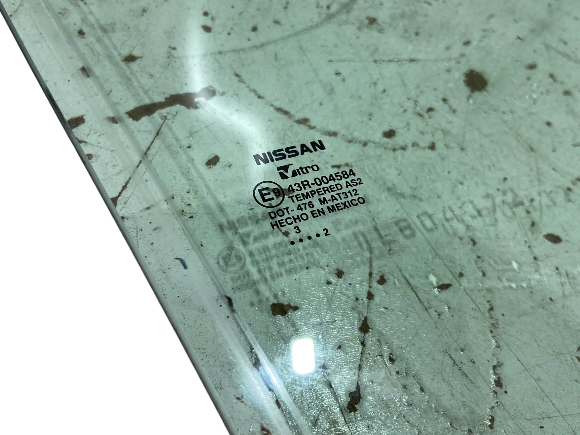 Vidro Porta Dianteira Direita Nissan Versa Original 13 A 19 5