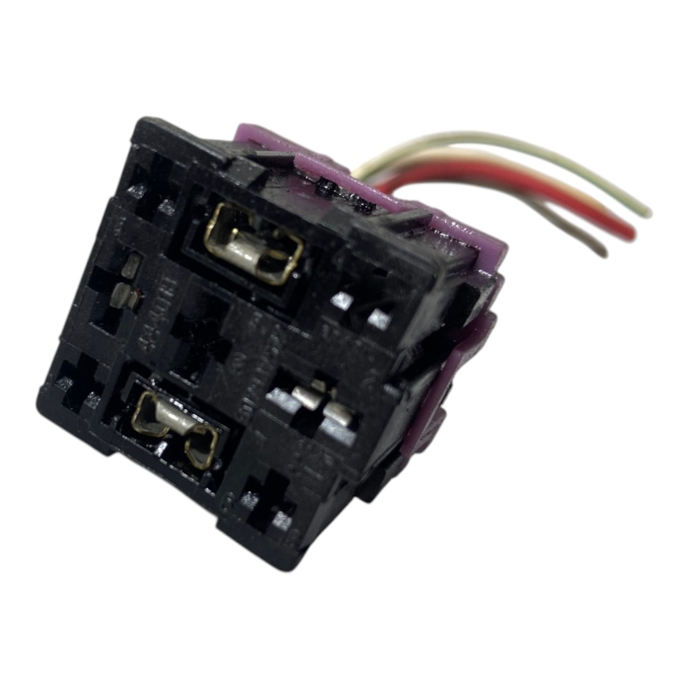 Plug Conector Chicote Rele Caixa Fusivel Fox Voyage Gol Polo