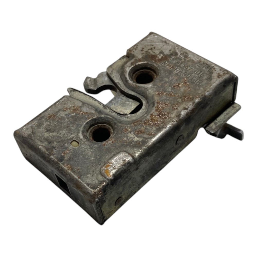 Fechadura Trava Porta Direita Vw Santana Quantum Original
