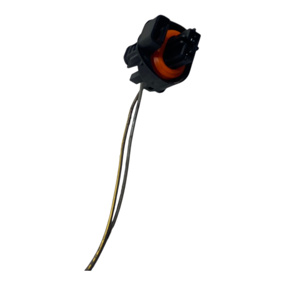 Plug Conector Chicote Atuador Portinhola Tanque Onix Cruze
