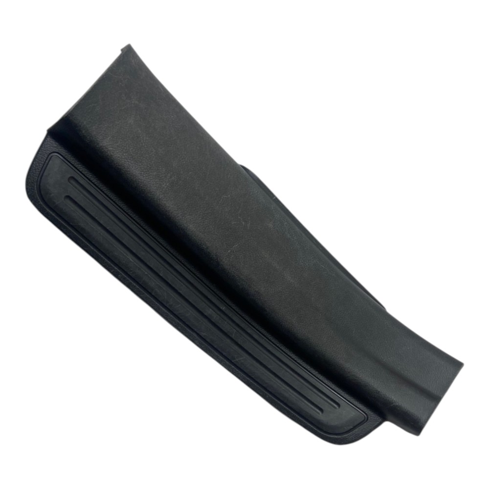 Soleira Acabamento Porta Traseira Esquerda Chevrolet Captiva Preto