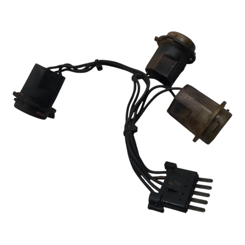 Plug conector chicote lanterna traseira vw parati G4 2006