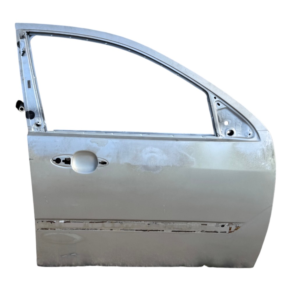 Porta Dianteira Direita Ford Focus Sedan 2002 2007 Usado Dianteira Direita Prata