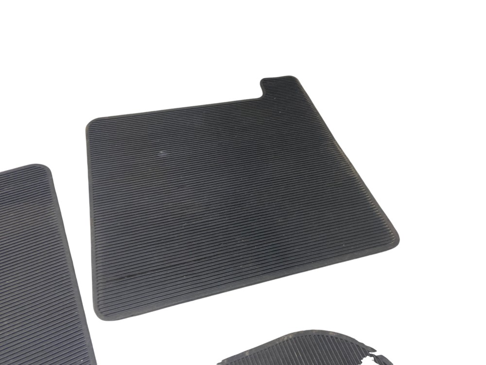 Jogo De Tapete Borracha Vw Voyage G5 G6 Original *detalhe* 9
