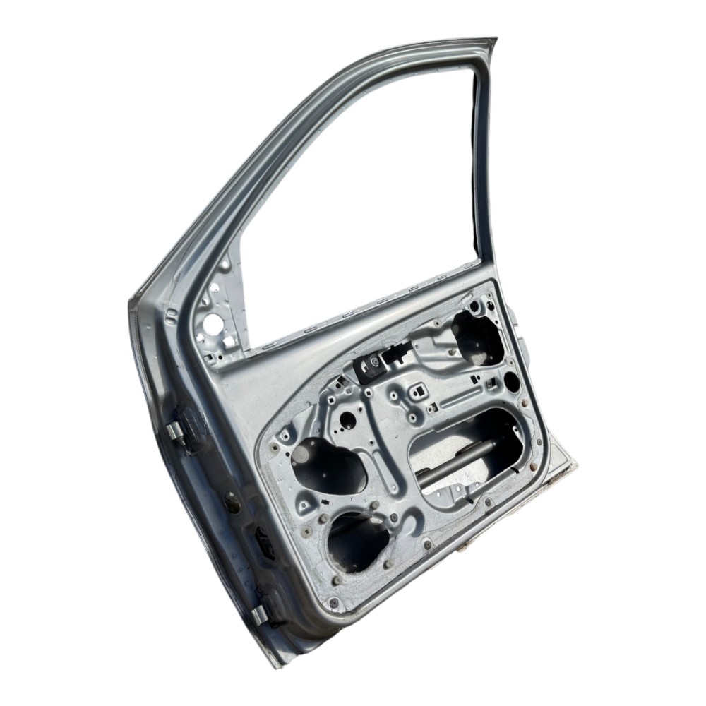 porta dianteira Direita Fiat Palio Siena 4 Portas DETALHE 8