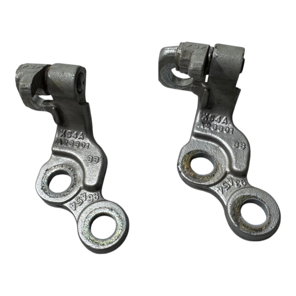 Dobradica porta traseira esquerda Ford Focus 2006 2008 usado