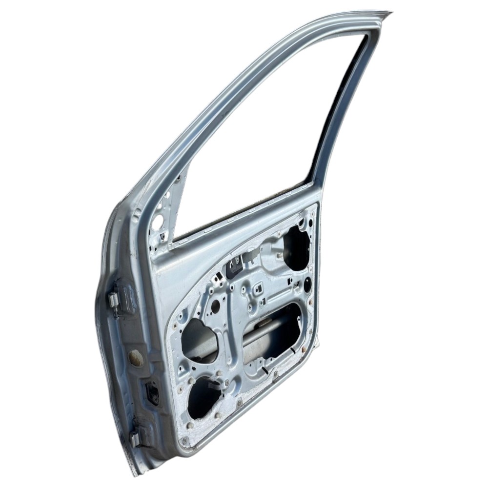 porta dianteira Direita Fiat Palio Siena 4 Portas DETALHE 5