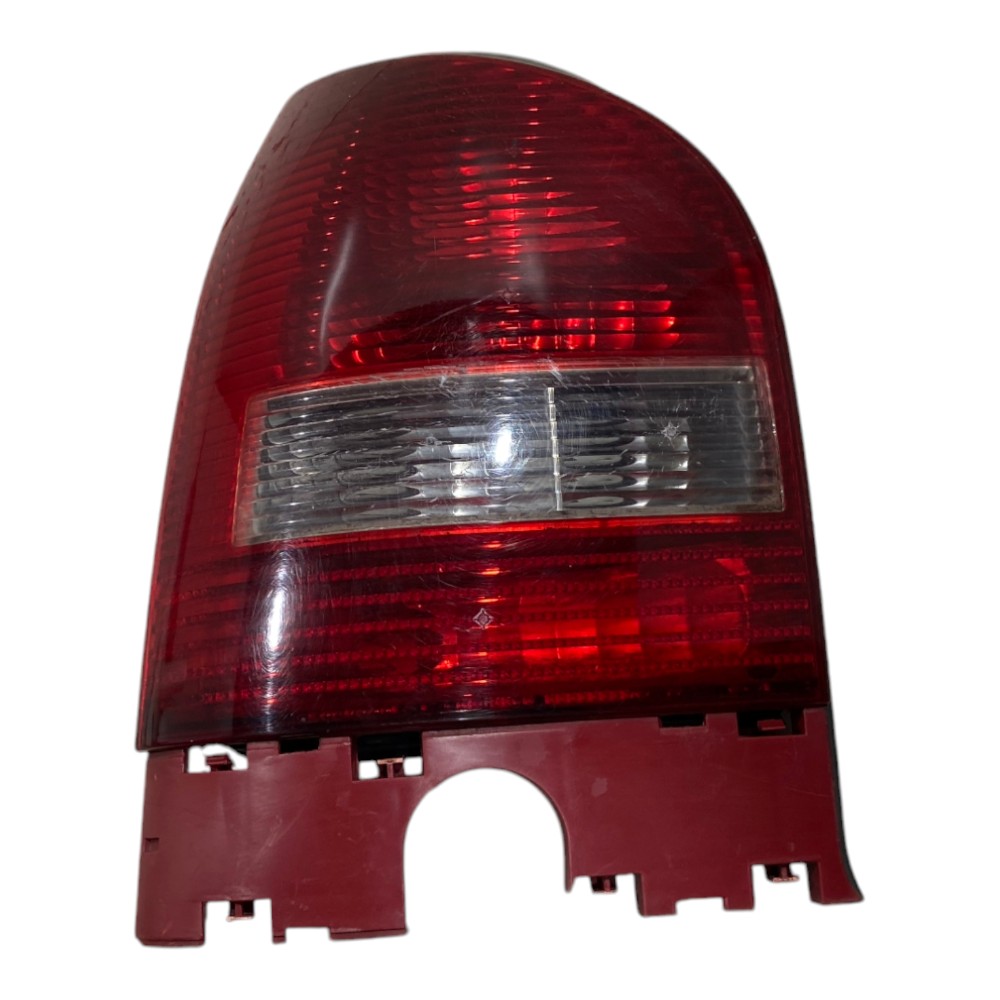 Lanterna Traseira Esquerda Bicolor Gol 1999 2005 G3 Detalhe Esquerdo/motorista Bicolor 4