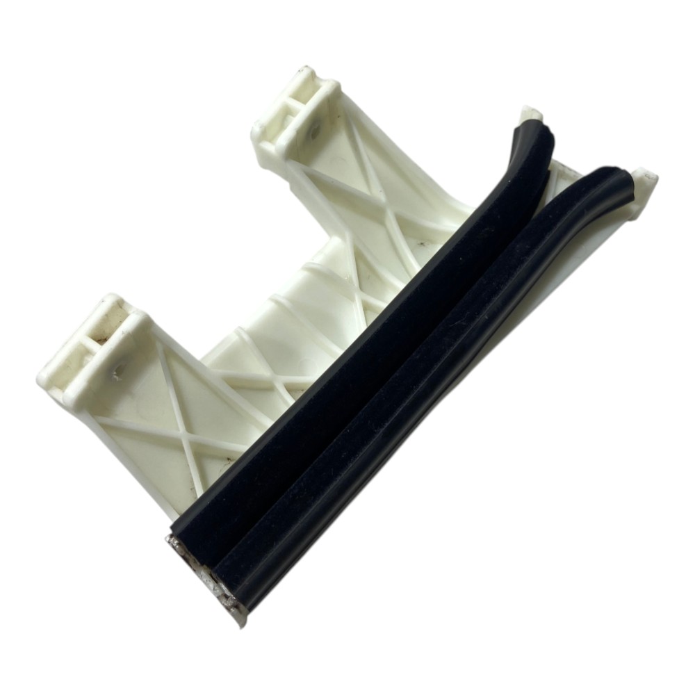 Guia Vidro Porta Dianteira Esquerda Citroen C3 2004 2012 Branco