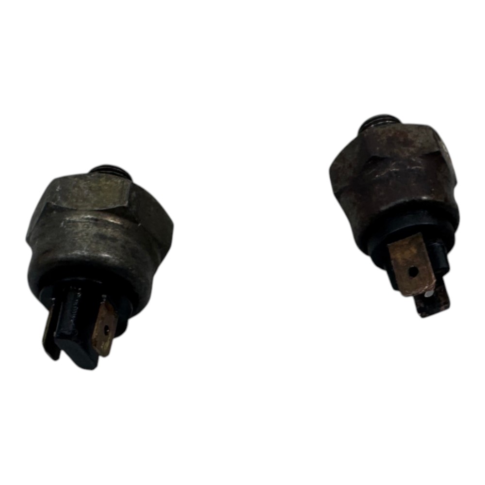 Par Interruptor Cilindro Freio Vw Santana Usado