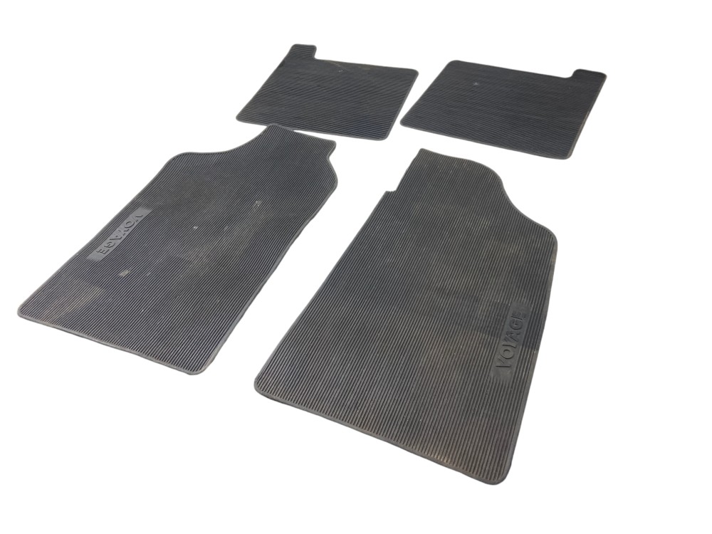 Jogo De Tapete Borracha Vw Voyage G5 G6 Original *detalhe* 4