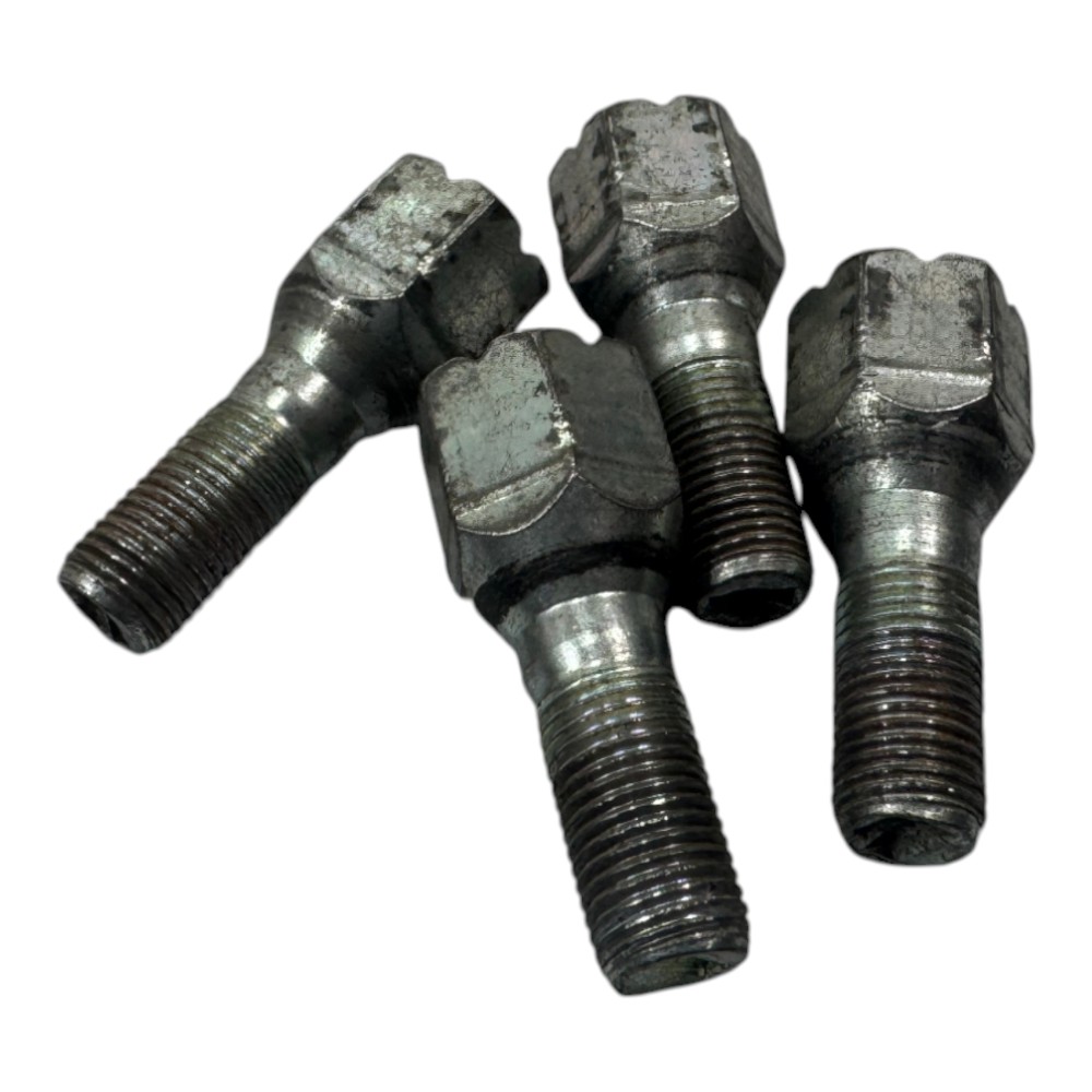 Kit Jogo 4 Parafuso Fixacao Roda Ferro Fiat Siena Uno Strada 3