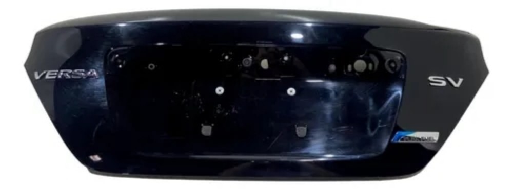 Tampa traseira porta mala Nissan Versa original *DETALHE* 7