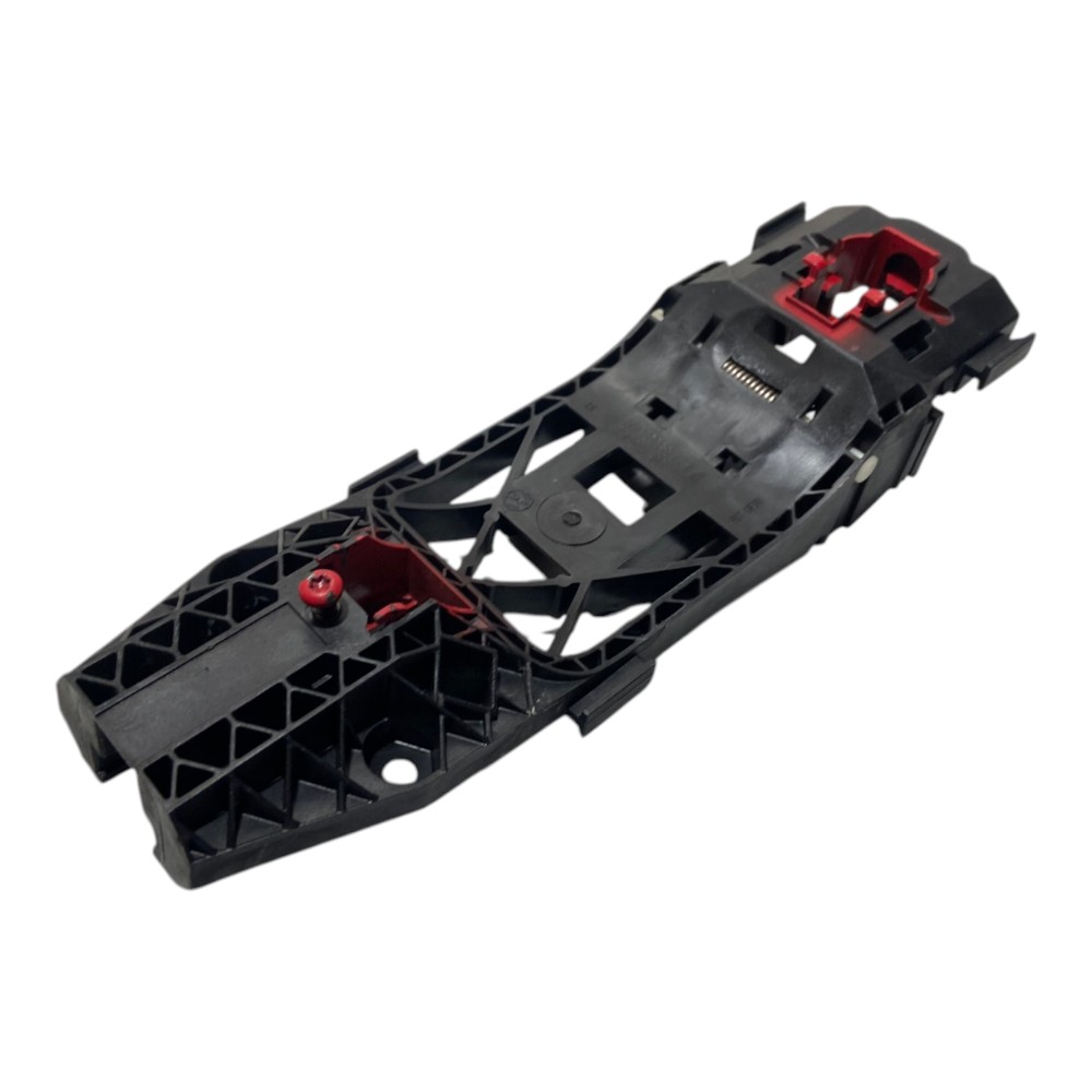 Suporte Base Macaneta Externa Esquerda Up Golf Tiguan Amarok