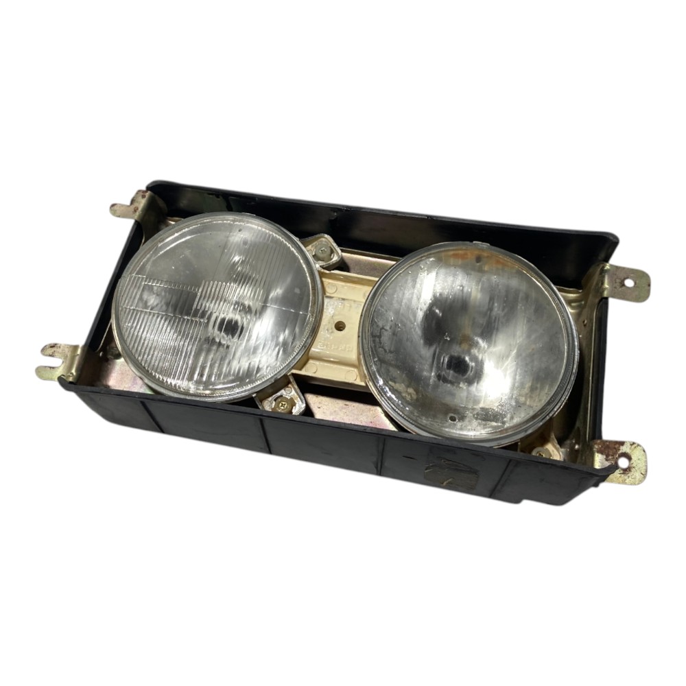 Farol Duplo Esquerdo Mb 712 914 1215 1718 2423 2428 Usado  Esquerdo/motorista