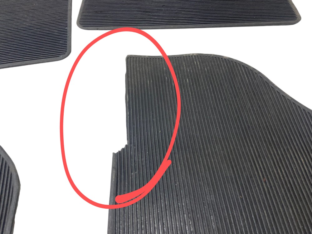 Jogo De Tapete Borracha Vw Voyage G5 G6 Original *detalhe* 3