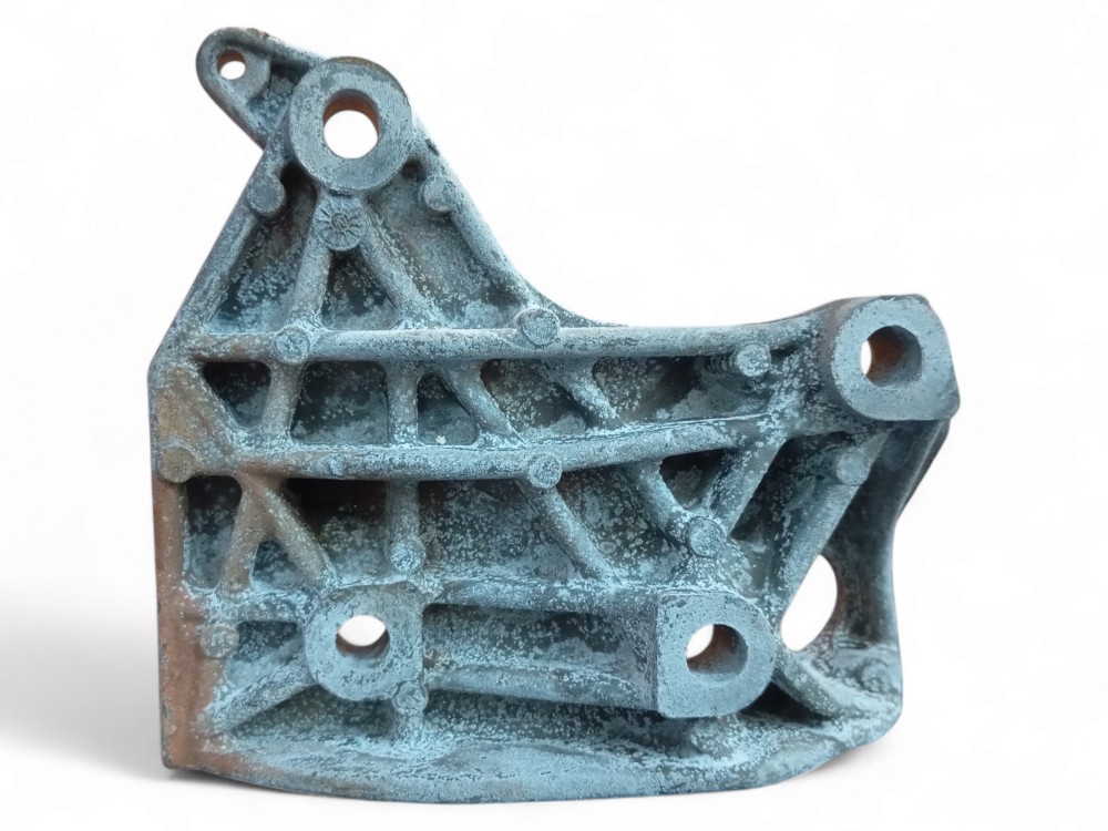Suporte Alternador Renault Sandero / Clio / Logan 1.0 04/16 4