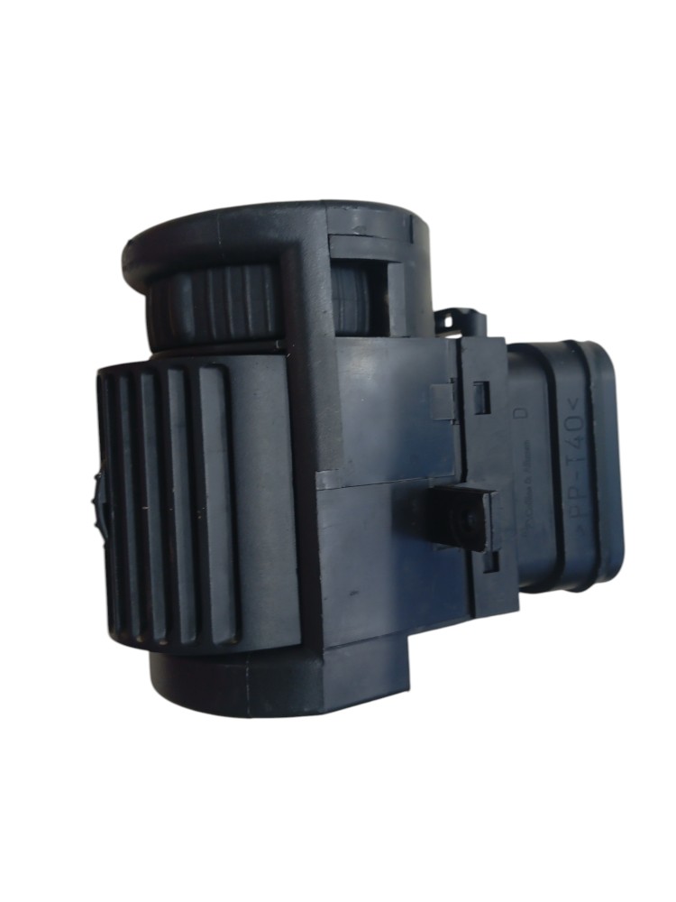 MOLDURA PAINEL DIFUSOR AR L/E CHEVROLET CORSA CLASSI 94/12 4
