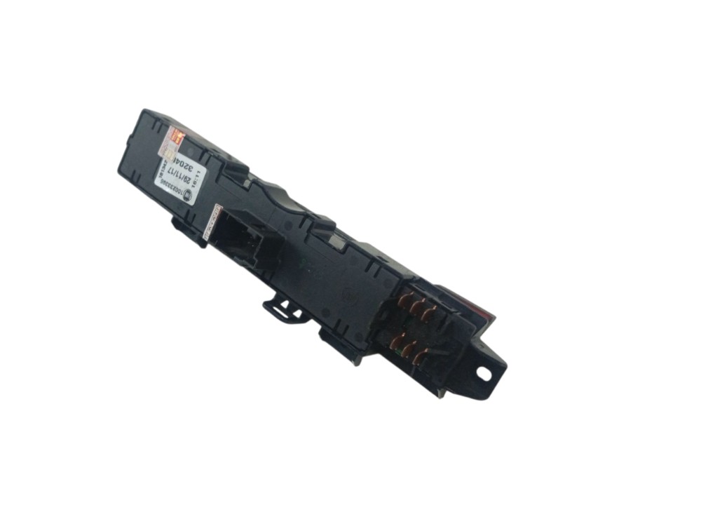 Botão alerta Luz Caçamba Fiat Strada 2016/18 6