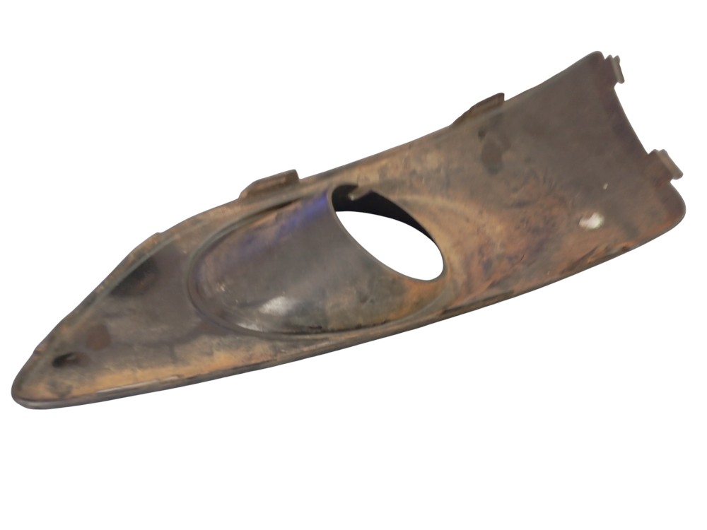 Moldura Farol De Milha L/d Gm Sonic 12 3