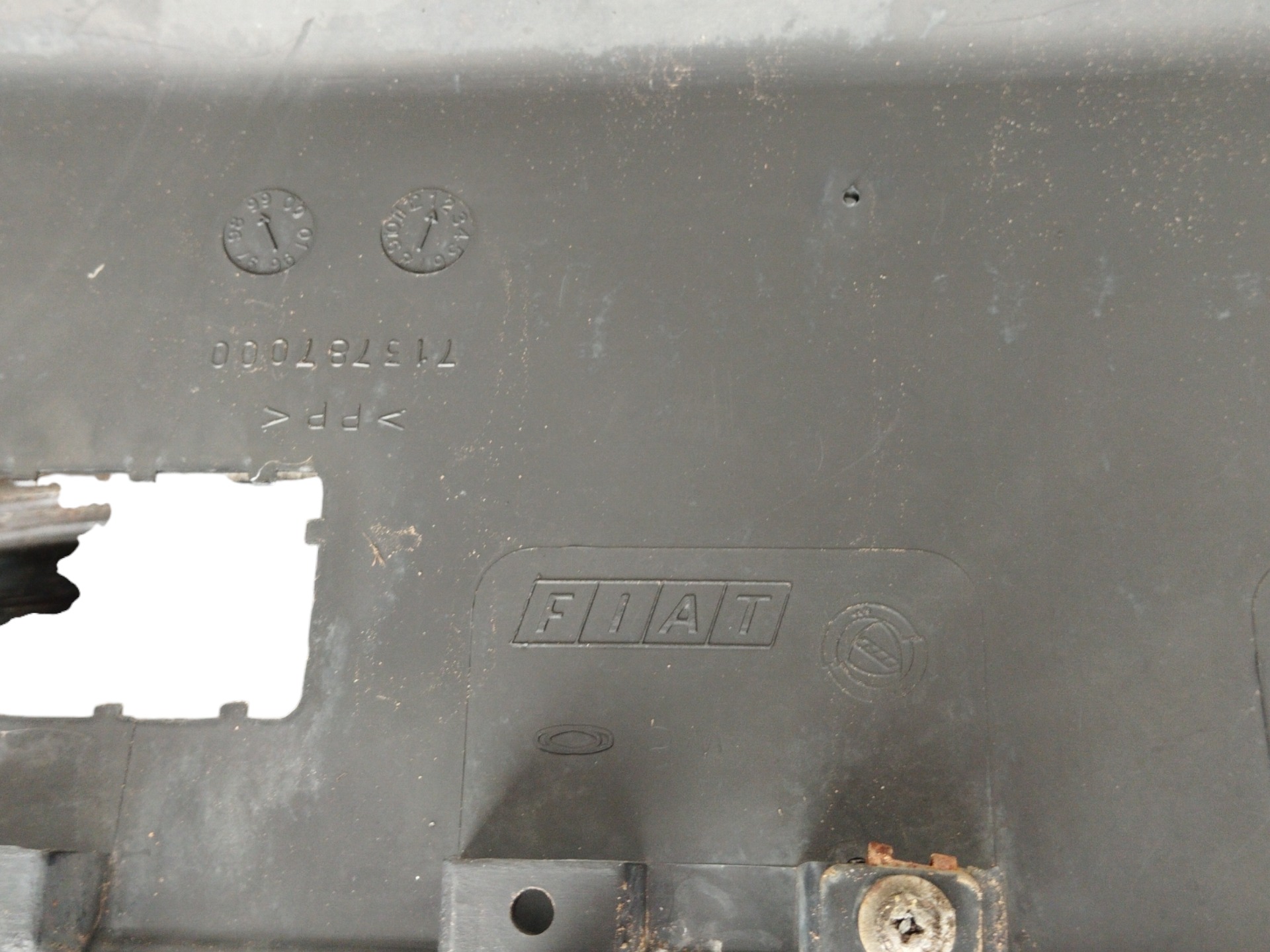 PARACHOQUE TRASEIRO FIAT PALIO 1996/2000 ORIGINAL 7
