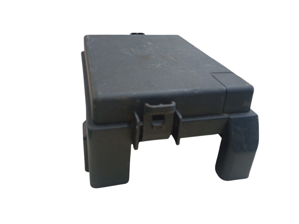 Tampa Caixa De Fusiveis Gm Onix Tracker 1.0 2023 4