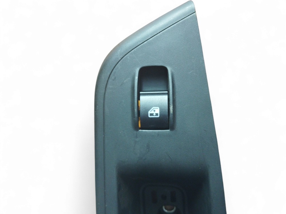 MOLDURA C/ BOTÃO VIDRO TRASEIRO L/D FIAT PULSE 2021/25 3