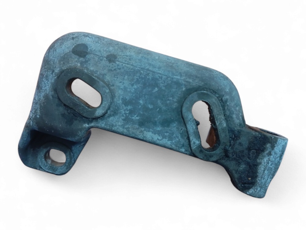Suporte Bomba Direção Hidráulica Vw Santana 1991 A 1994 5