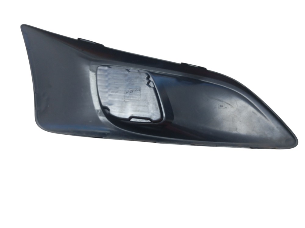 MOLDURA GRADE DE MILHA L/E CHEVROLET SONIC 2012/16 4