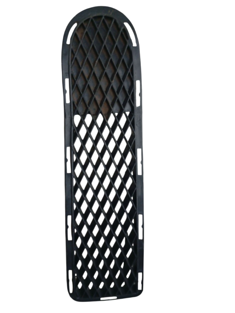 Grade para-choque D.E Volkswagen Gol Parati 99/01