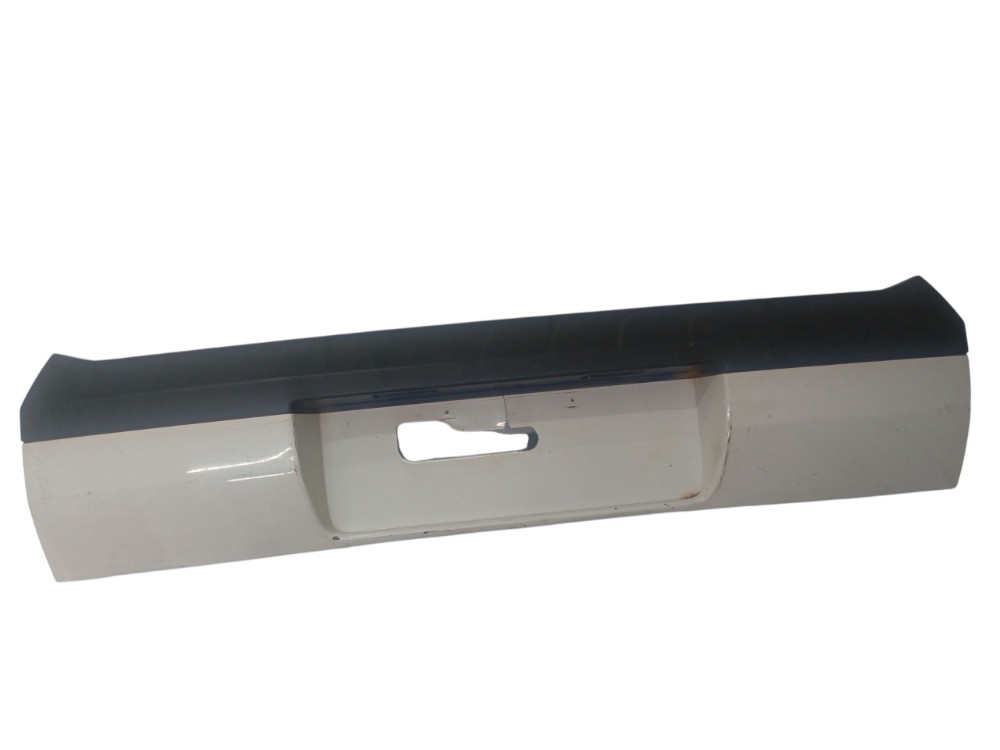 Para-choque traseiro central c/detalhe Saveiro Cross G5G6 2009/2017 3
