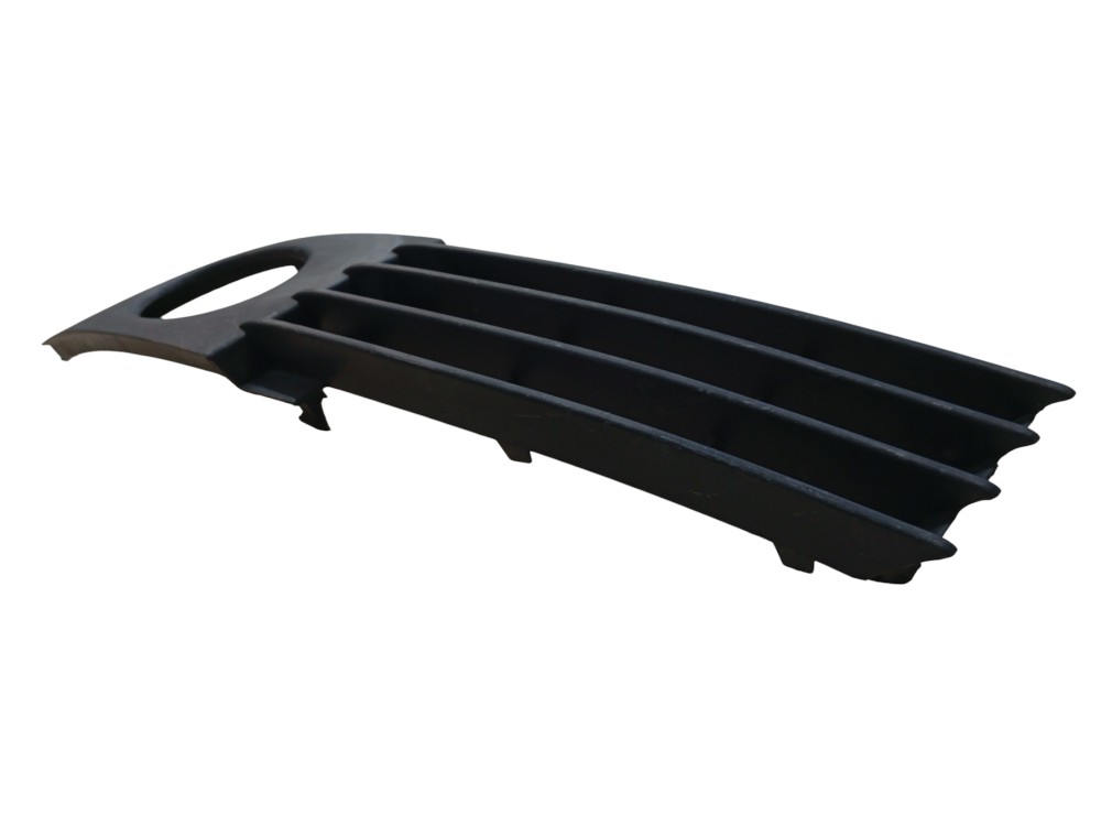 Moldura Da Grade Farol De Milha L/e Audi A6 2003 5