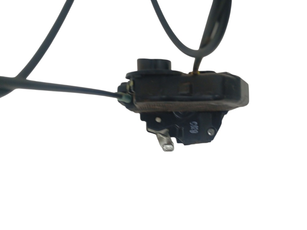 Fechadura porta traseira esquerda Toyota Corolla 2009/14 6