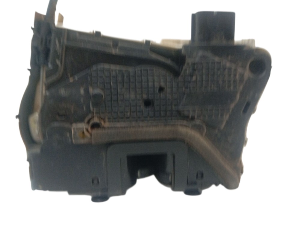 Fechadura porta dianteira direita Gm Onix/Tracker 2021/24 2