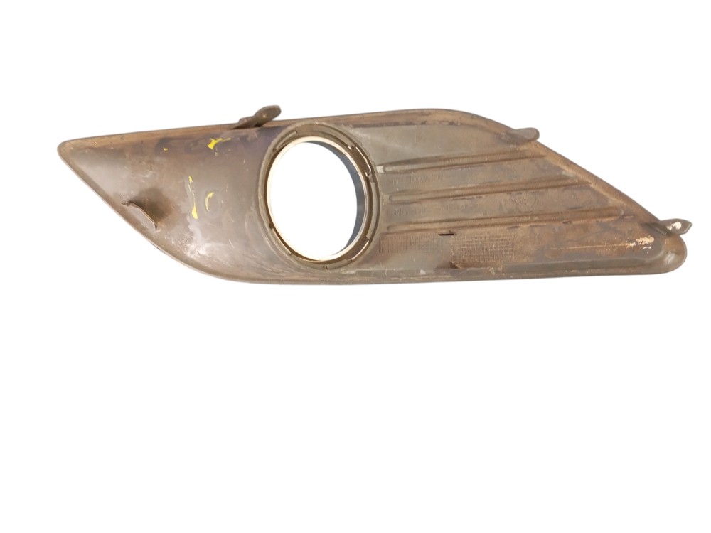 Moldura Do Farol De Milha Ford Focus 09/13 L/d 3