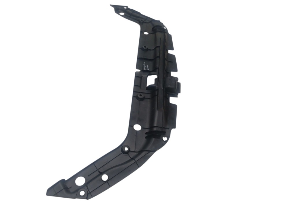 Acabamento Sub Radiador Painel Frontal Toyota Rav4 2005/12 2