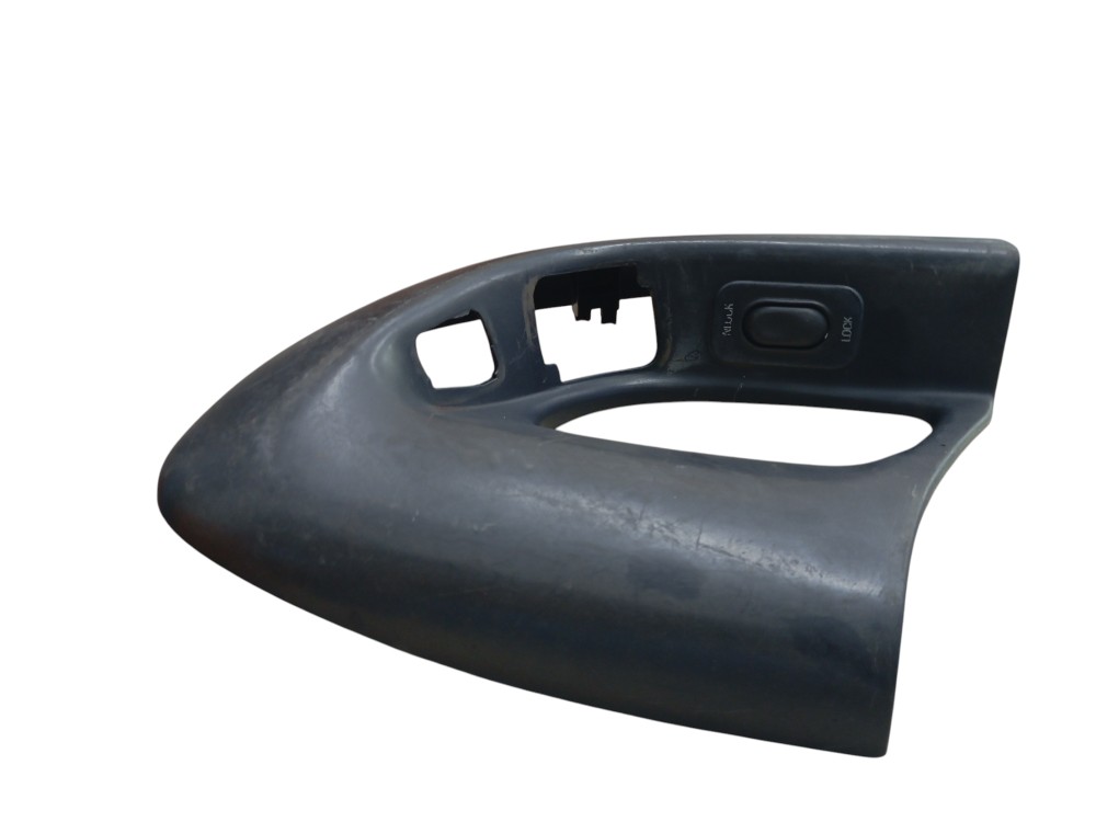 MOLDURA DE COMANDO BOTÃO DE VIDRO ELÉTRICO L/E FORD RANGER 1