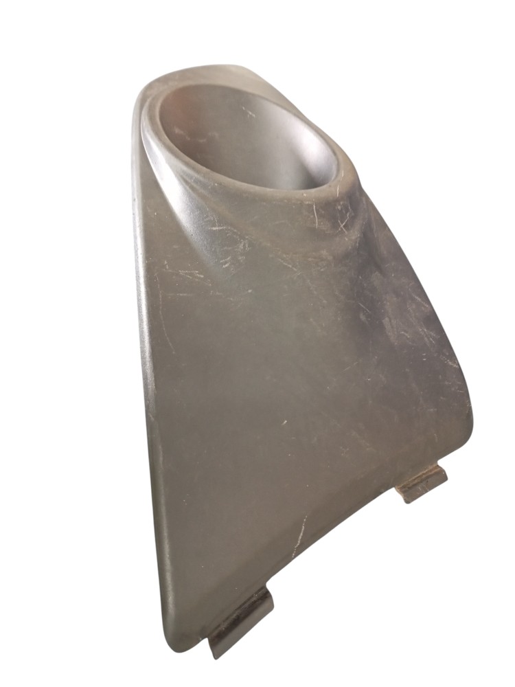 Moldura Farol De Milha L/d Gm Sonic 12 6