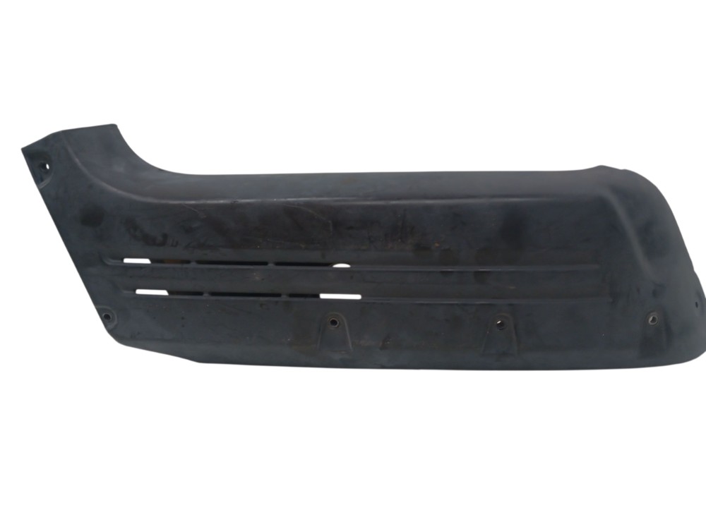 Moldura direita vídro traseiro Fiat Strada 2008/12 1