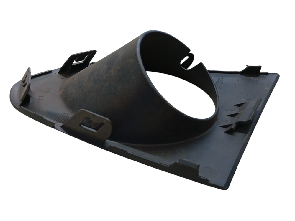 MOLDURA DO FAROL DE MILHA DIREITO CHEVROLET TRACKER 2014/16 4