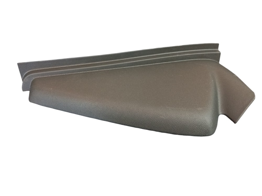 TAMPA ACABAMENTO LATERAL L/E GM ONIX PLUS 2022/2024