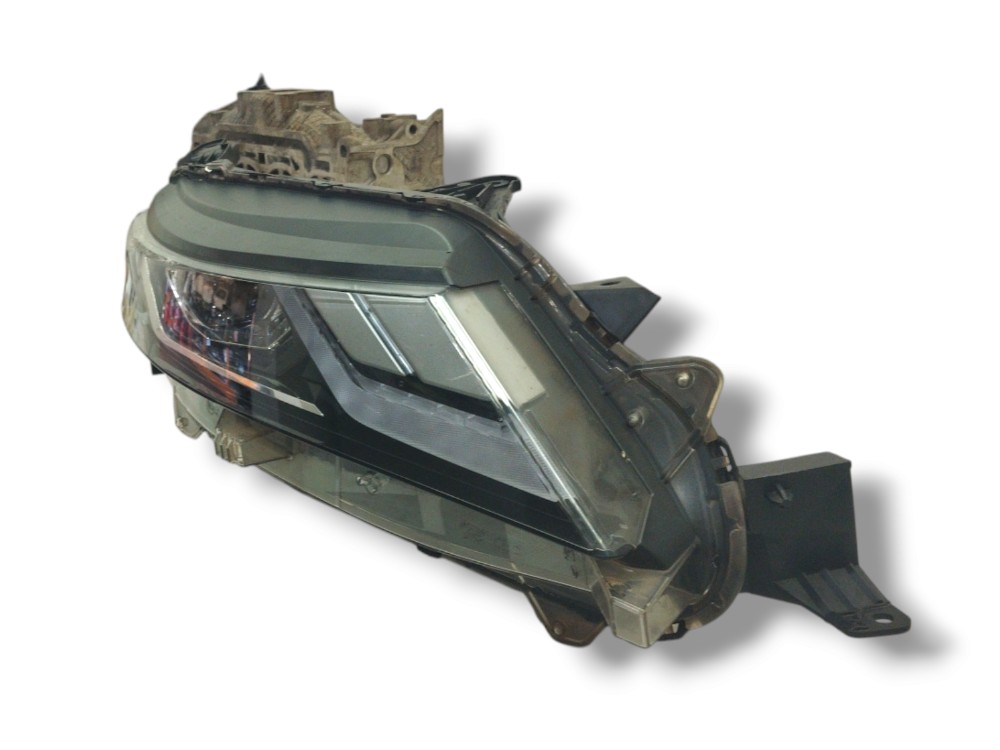 FAROL DIANTEIRO L/D MITSUBISHI L200 2024 ORIGINAL C/DETALHES 3