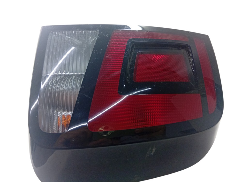 Lanterna Traseira Esquerda Saveiro G9 2023/2025 Esquerdo/motorista 1