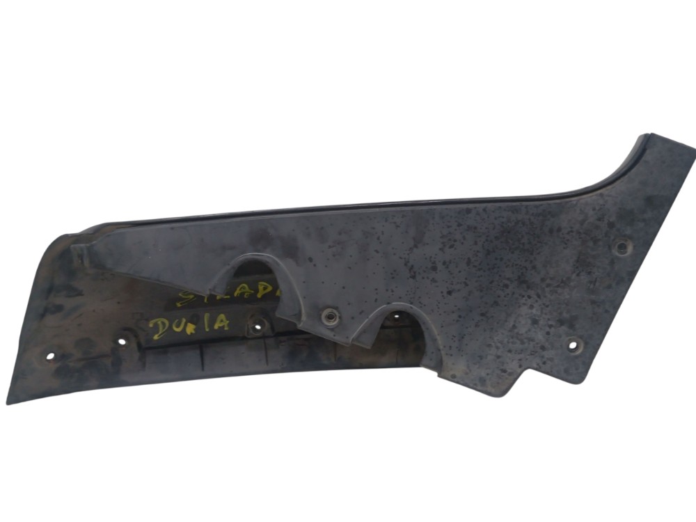Moldura direita vídro traseiro Fiat Strada 2008/12 2